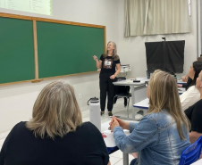 No CEEBJA de Prudentópolis/NRE Irati, a pedagoga Maria Madalena Preslak Mehl. Foto: Divulgação