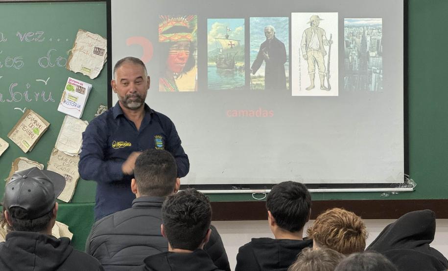 Rota Caminhos do Peabiru é apresentada a alunos de escola estadual de Fazenda Rio Grande
